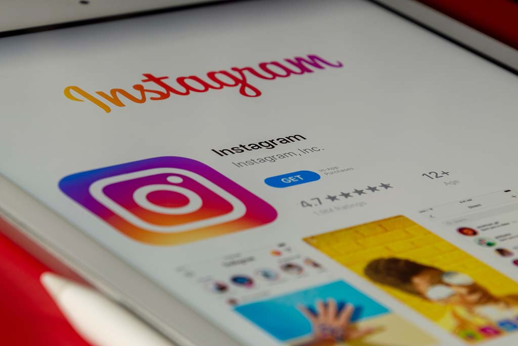 How to do social media analysis?